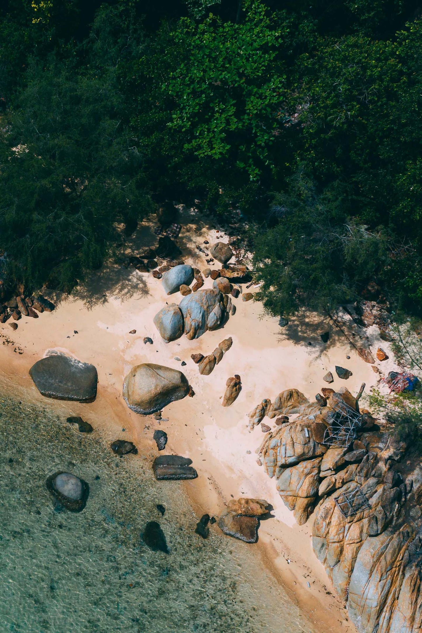 Phangan - Zen Rocks